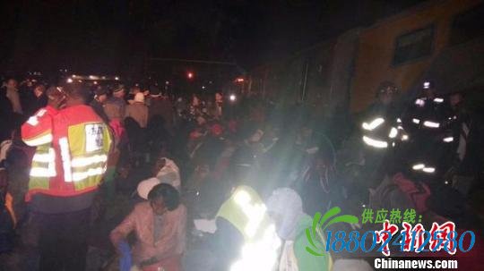 南非约翰内斯堡两列火车相撞至少150人受伤