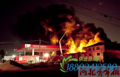 加油站着火