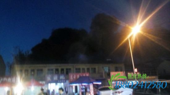 加油站着火