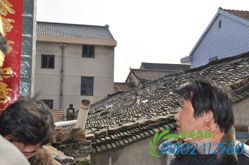 上虞一空槽油罐车电焊时爆炸 一人受伤已送医