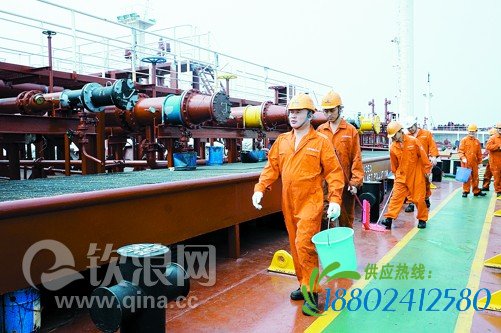 钦州开展海上实战演习提高应急能力