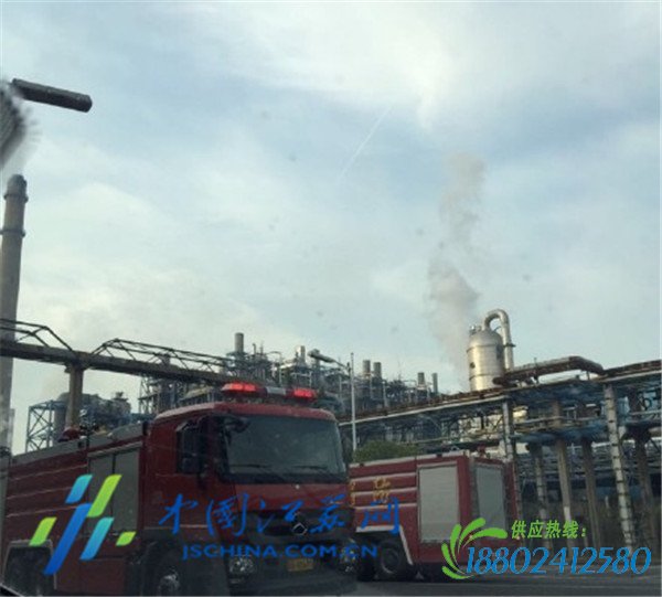 南京一石化厂乙烯储罐发生爆炸(图)
