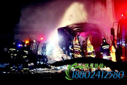 成温邛油罐车爆炸追踪 