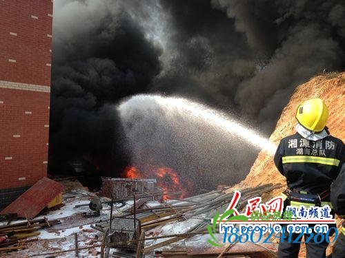 湘潭岳塘区一民房储油罐爆炸 1人遇难5人受伤(图)