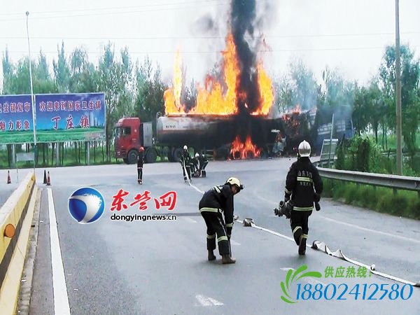 都是酒精惹的祸！酒后丑态百出 害人又害己