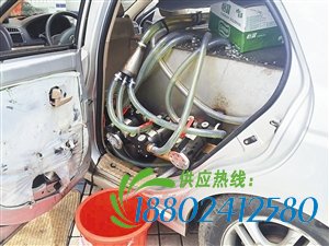 深圳盐田民警巧抓“油耗子”车内偷藏一吨油