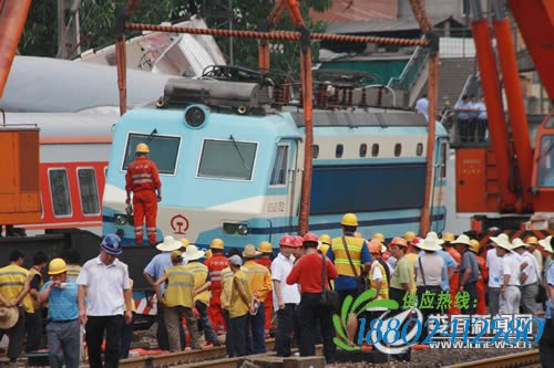 ...列车在湖南郴州火车站站内发生侧面冲突事故.初步查明,3人死...