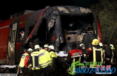 德国南部火车与卡车相撞 致2死4伤(图)