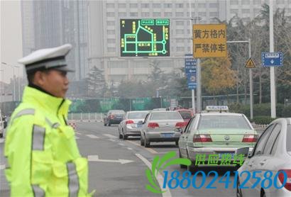 青岛智能交通覆盖170条路 5秒检索车牌自动报警