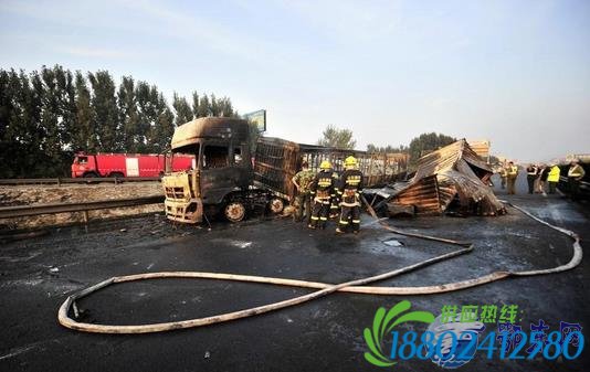 高速路油桶爆炸并非你想的那样 知情人曝储油罐爆炸背后原因