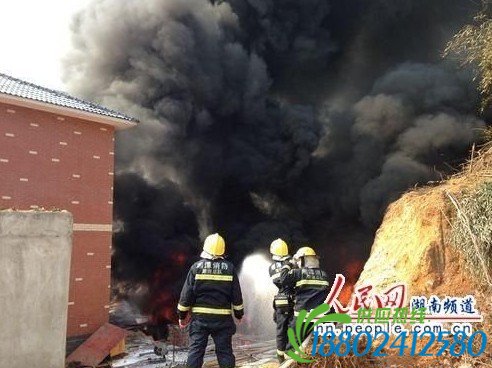 湘潭储油罐爆炸起火致5人遇难