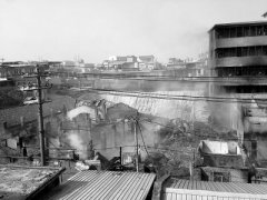 仓山区一塑料厂昨突发火灾致油罐发生爆炸火苗