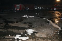 西安灞桥一油库爆炸 疑为油车卸油过程中引爆