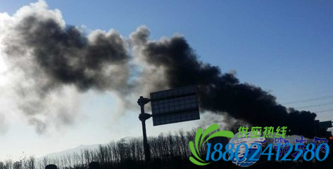 北六环油罐车起火  直击现场
