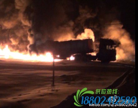 零下22度 奋勇扑救油罐车大火是个什么样子1