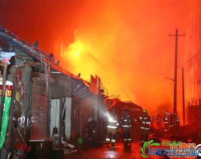杭州爆炸:煤气瓶运输车爆炸引燃2工厂