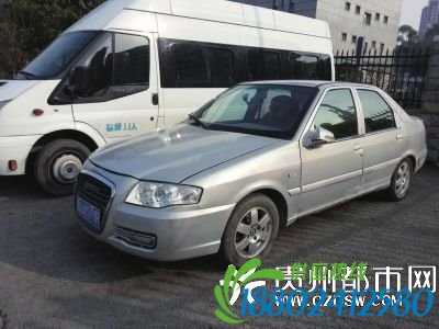 逆行遇交警，冲红灯，撞警车，疯狂逃窜10公里
