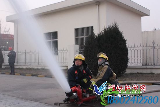 潍坊消防支队组织开展石化企业灭火救援实战拉