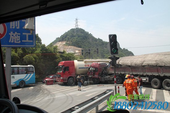 浙江 温州 油罐车 大货车 红绿灯 车祸