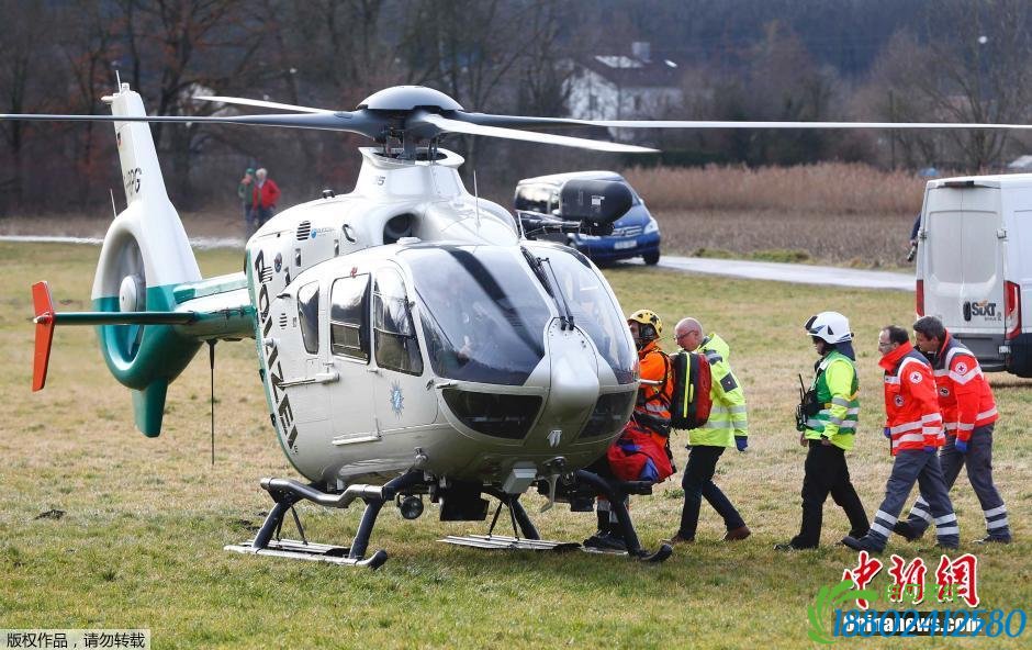德国南部两辆火车迎面相撞 逾百人伤亡 9人死亡