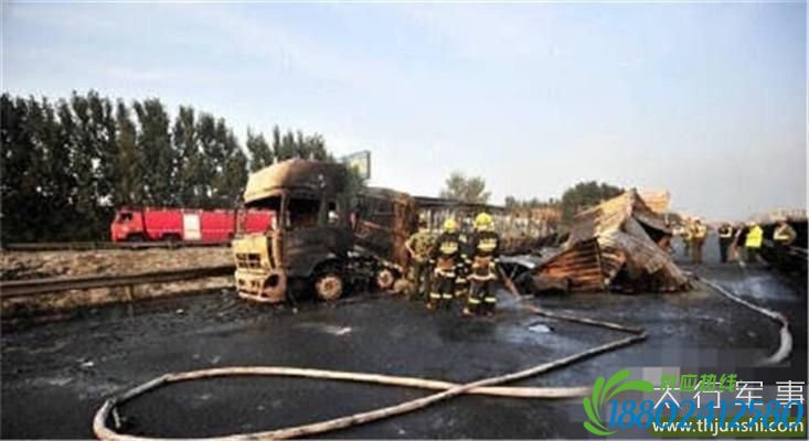 山东济青高速 20多个油罐爆炸