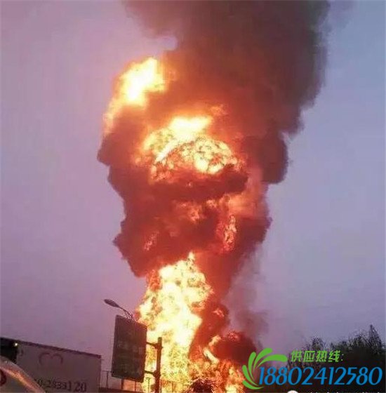 邯郸馆陶高速口附近发生车祸，疑似油罐车爆炸