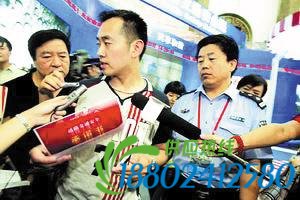 体坛路怒一族：王治郅拳打脚踢，孔令辉因此退