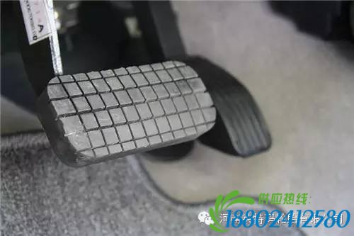 明明可以开豪车你却要挤公交 话说你不知道的汽