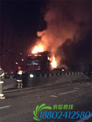 京港澳高速油罐车爆炸 引燃另外四车现场恐怖死伤惨重