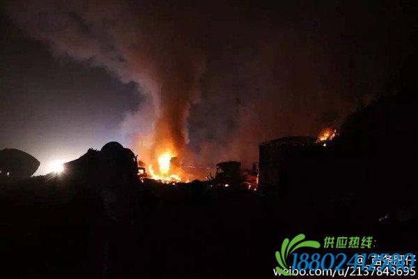 【突发】京珠高速岳阳段发生重大爆炸事故，目前二死二伤！