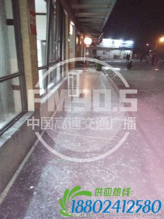 滚动：京港澳高速汨罗段发生油罐车爆炸事故