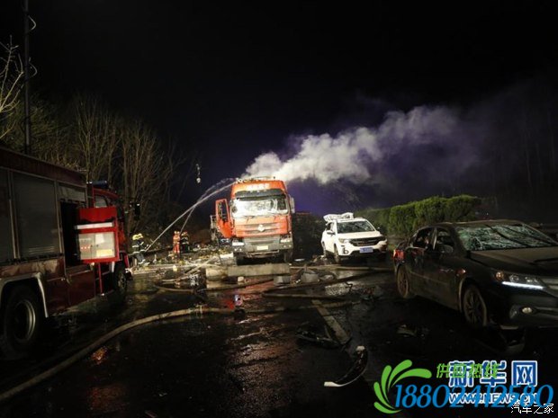 5死20伤京港澳高速湖南段一油罐车爆炸