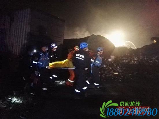 湖南高速货车爆炸救援:150米外发现遇难者残骸