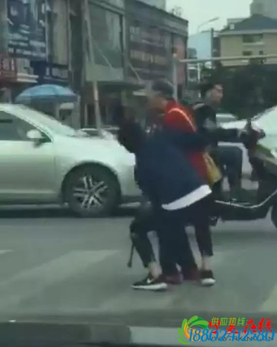 你是挺大爷,还是挺小伙?这个有很多人纠结 你是挺大爷,还是挺小伙?这个有很多人纠结