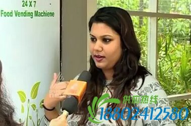 这个印度姑娘用一台冰箱 温暖了一群人