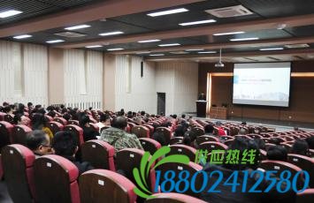 博乐现金网开户平台：南阳一油罐车侧翻汽油泄