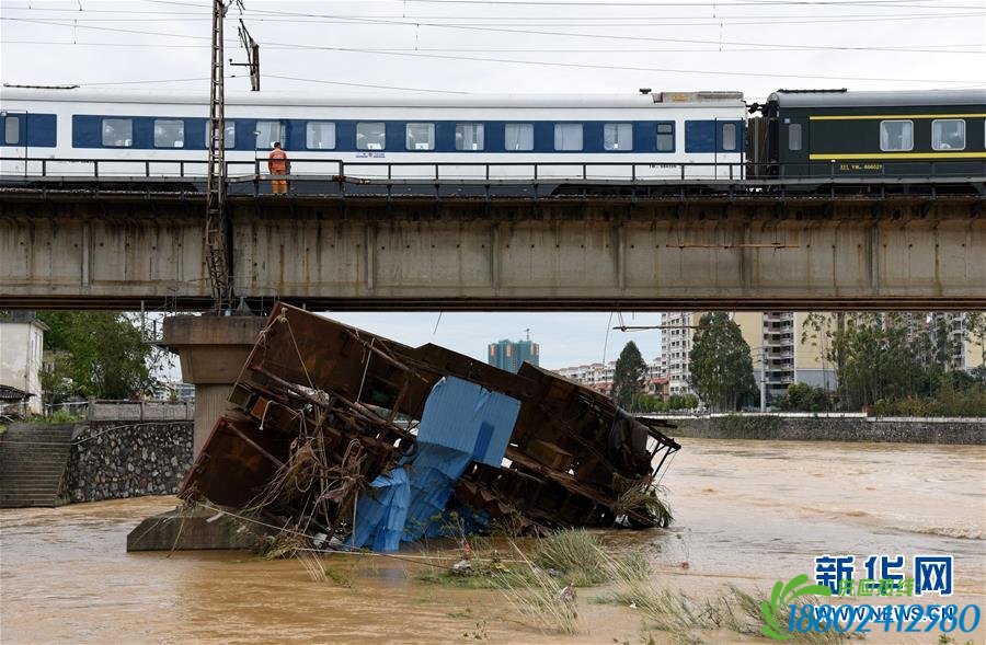 厄尔尼诺持续 南方多省区暴雨成灾