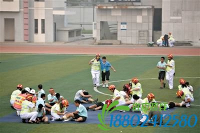 油罐厂“爆炸”直升机“救人”