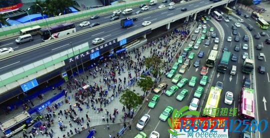 清明出行昨现高峰追尾事故增多 13路段管制或拥堵