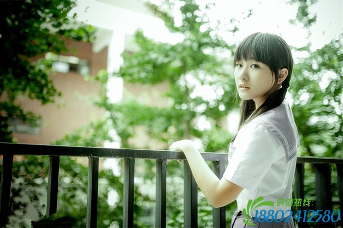 美军X-47B无人战机再次试飞