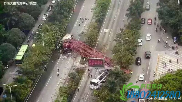 突发！今早南宁交通大瘫痪?竟是竹溪大道货车与环卫车相撞