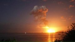 漳州爆炸现场：2个20000立方米常渣油罐已经起火