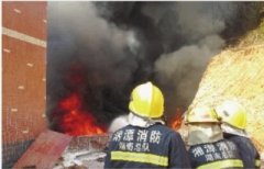 非法焊接储油罐引爆起火5人遇难