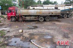 广西油罐车维修时发生爆炸 3人被炸飞受伤(图)