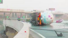 油罐车高速弯道侧翻3人被困 消防10小时大营救