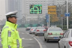 青岛智能交通覆盖170条路 5秒检索车牌自动报警