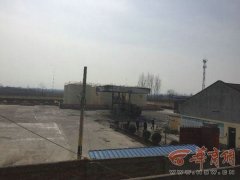油罐车装油时闪爆 引发大火致一死两伤
