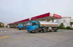 加油站发现油罐车 千万别加油！