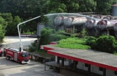 原油泄漏引发“爆炸”，30分钟完成救援