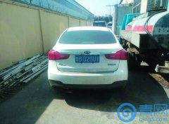 乱要价11辆出租车撞“枪口” 交通监察突击火车